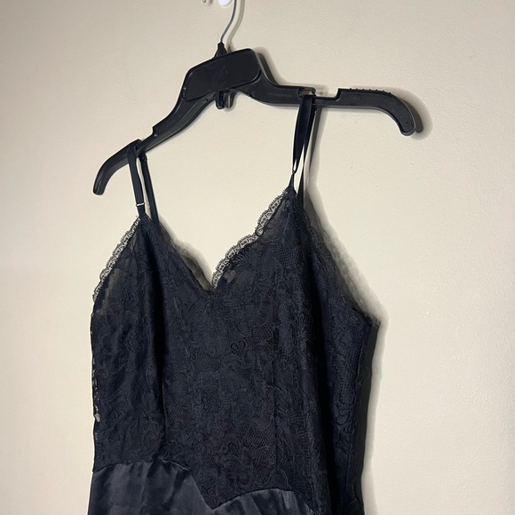Vintage Vanity Fair Made In USA Black Lace Slip Nightgown Small - Picture 7 of 14